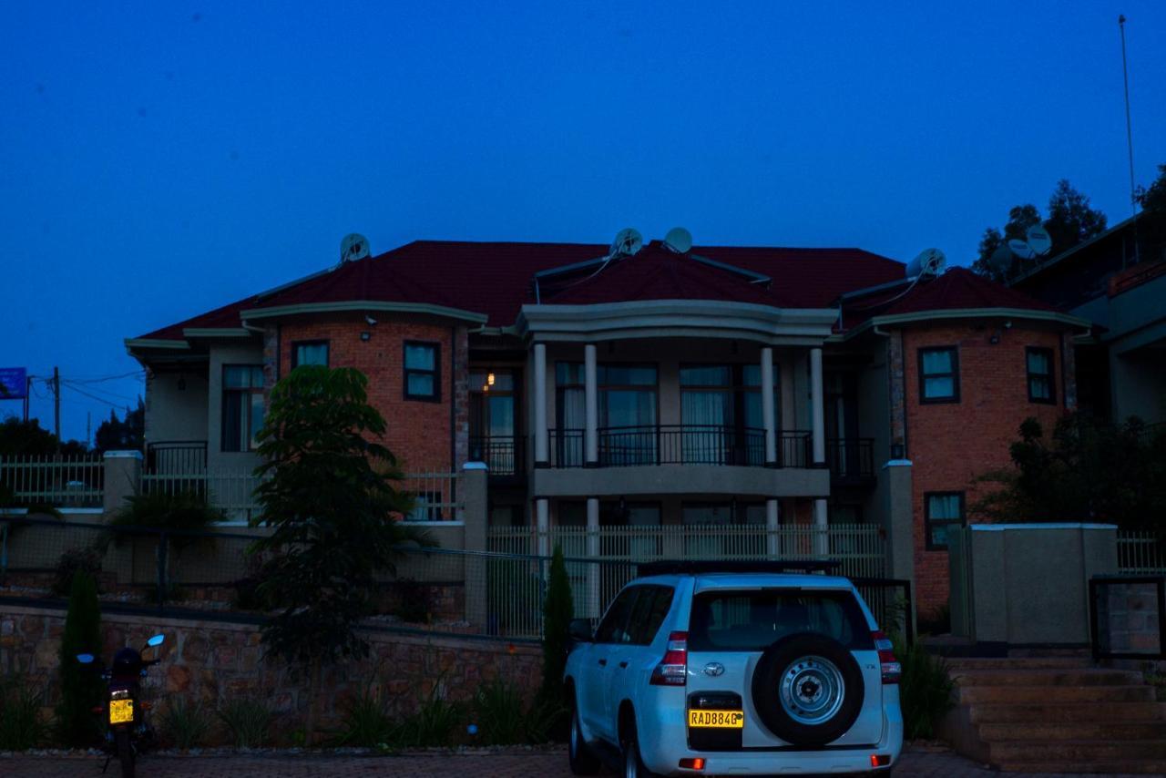 Quality Inn Hotel キガリ エクステリア 写真