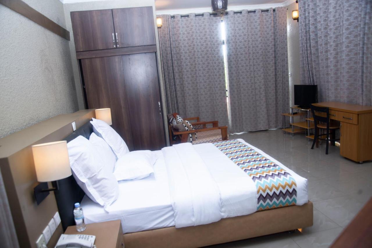 Quality Inn Hotel キガリ エクステリア 写真